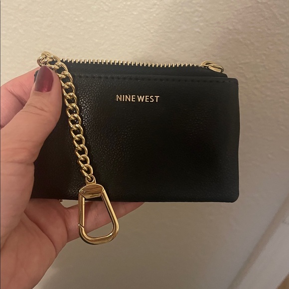 Black Nine West crossbody bag with coin purse - Picture 4 of 4